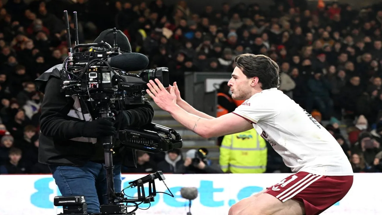 الفيل يهدد أرسنال بالسقوط.. رقم سلبي يهز الصدارة الإنجليزية